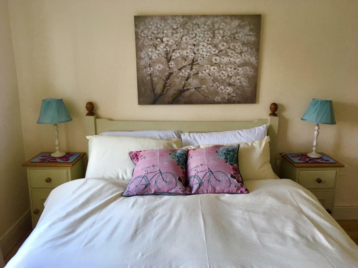 Foxglove House Knights Town Bagian luar foto